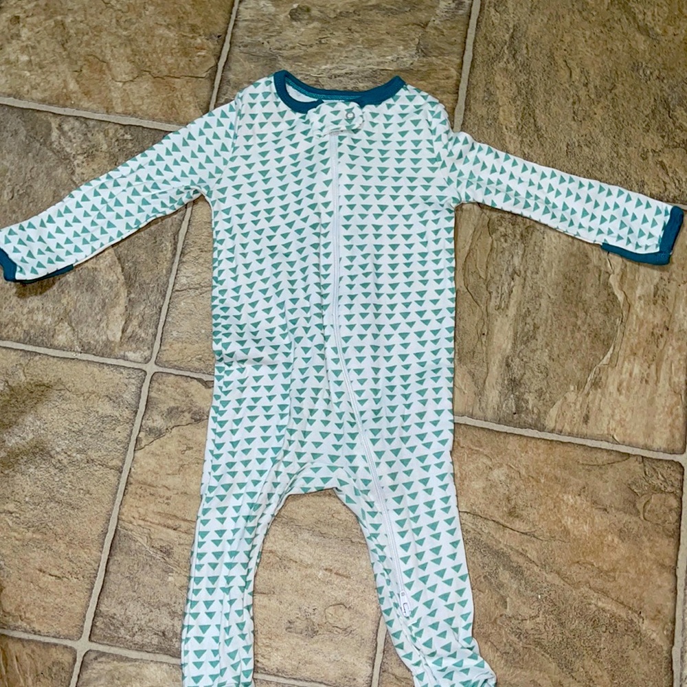 Baby boy oncie